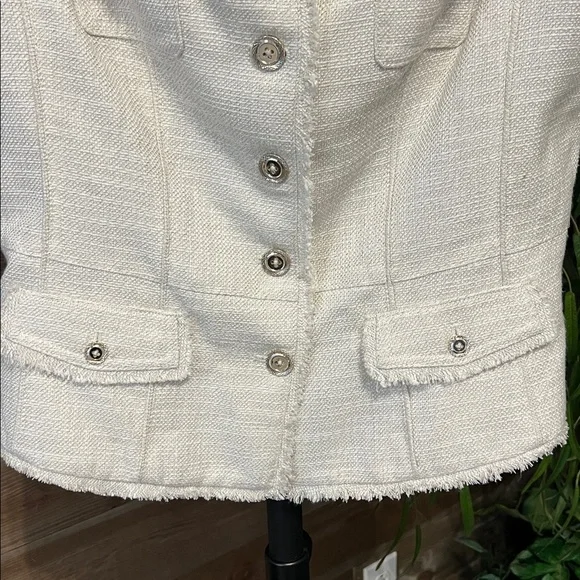 White House Black Market cream tweed sleeveless button front dressy jacket. 12 - Picture 3 of 7